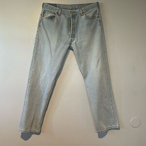 VINTAGE-1999 Levi 501 Light Wash